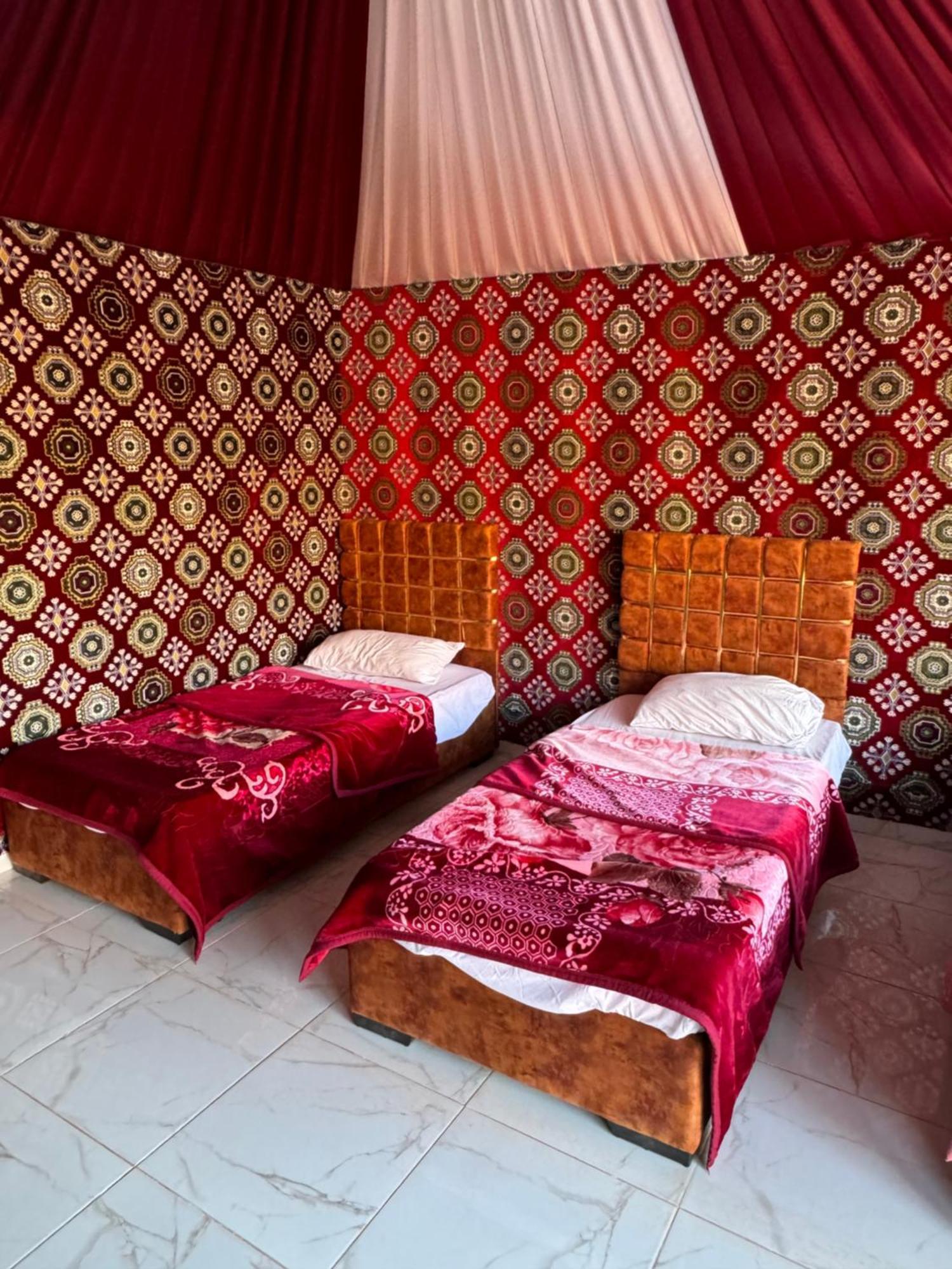 Wadi Rum Bubble Camp & Tour Екстериор снимка