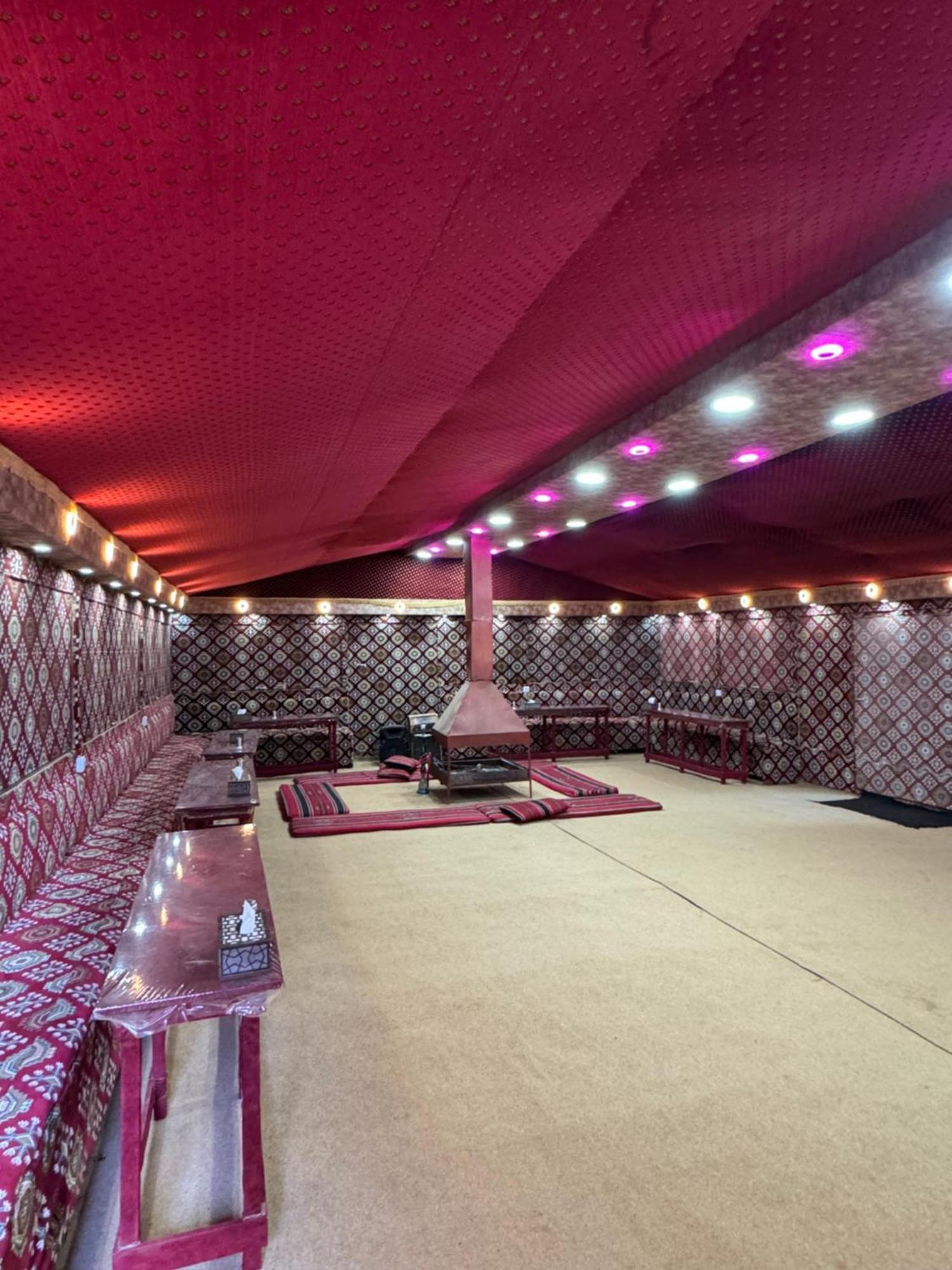 Wadi Rum Bubble Camp & Tour Екстериор снимка