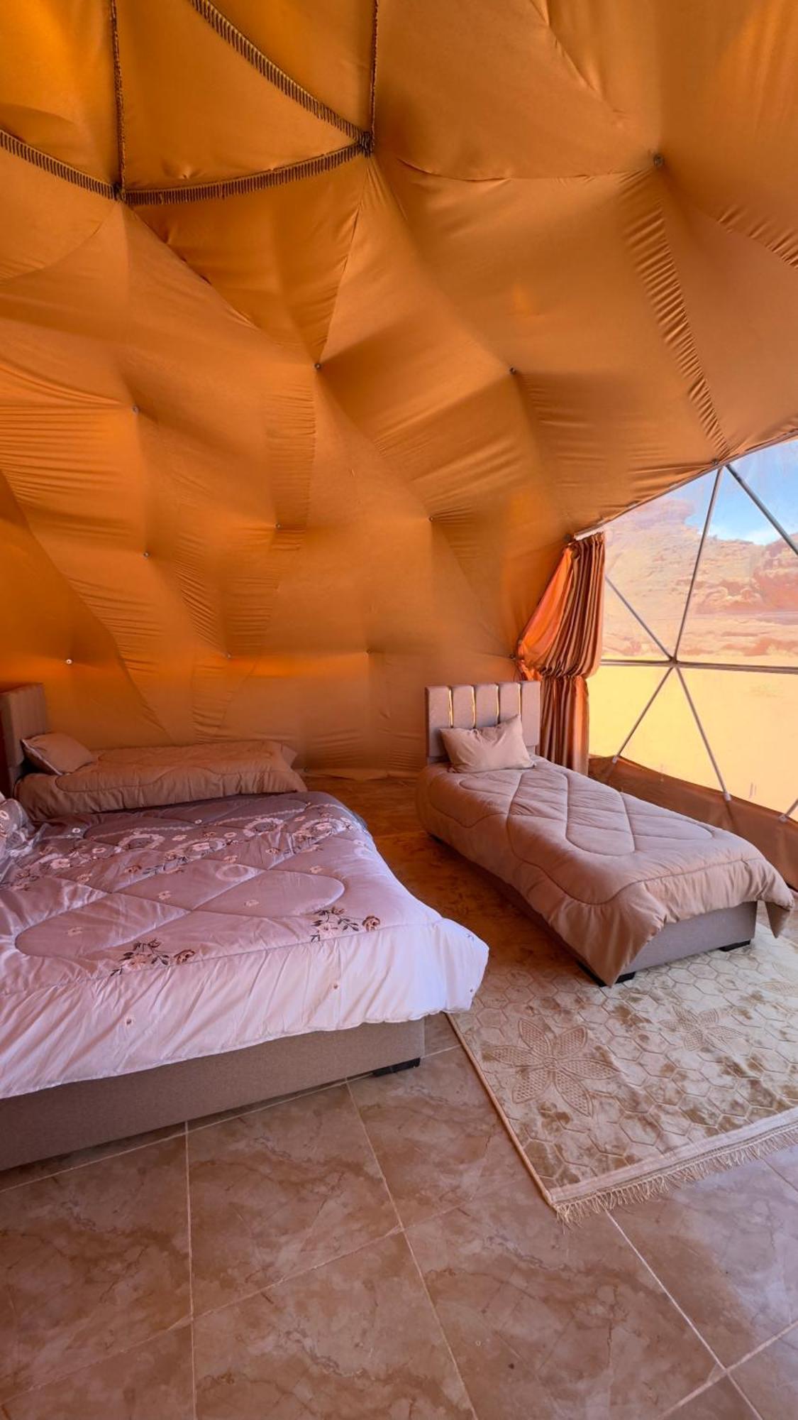 Wadi Rum Bubble Camp & Tour Екстериор снимка