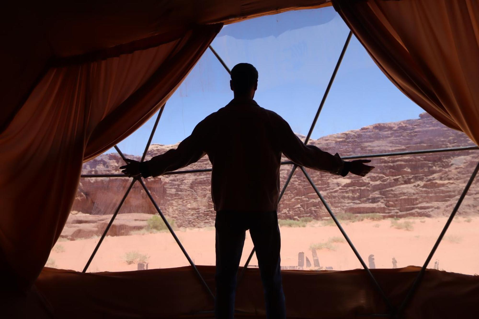Wadi Rum Bubble Camp & Tour Екстериор снимка