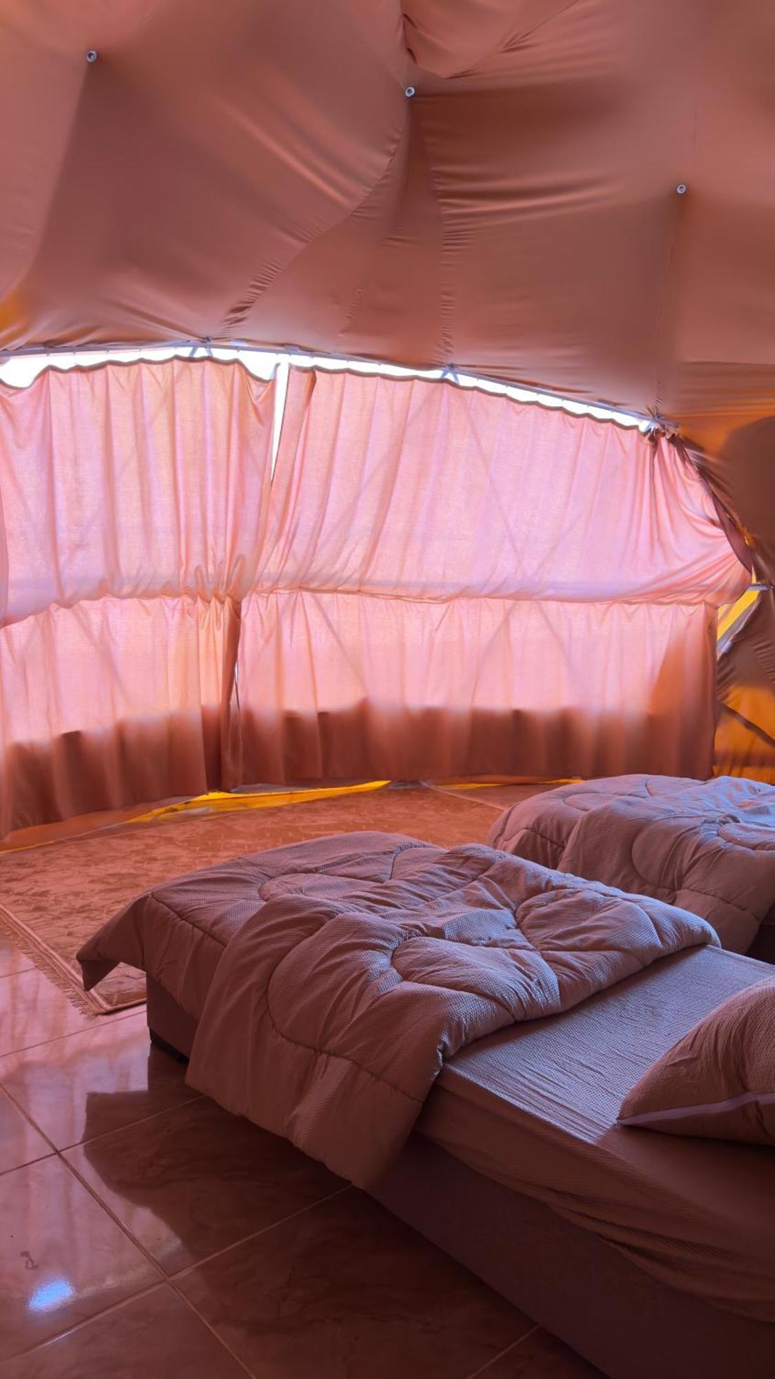 Wadi Rum Bubble Camp & Tour Екстериор снимка