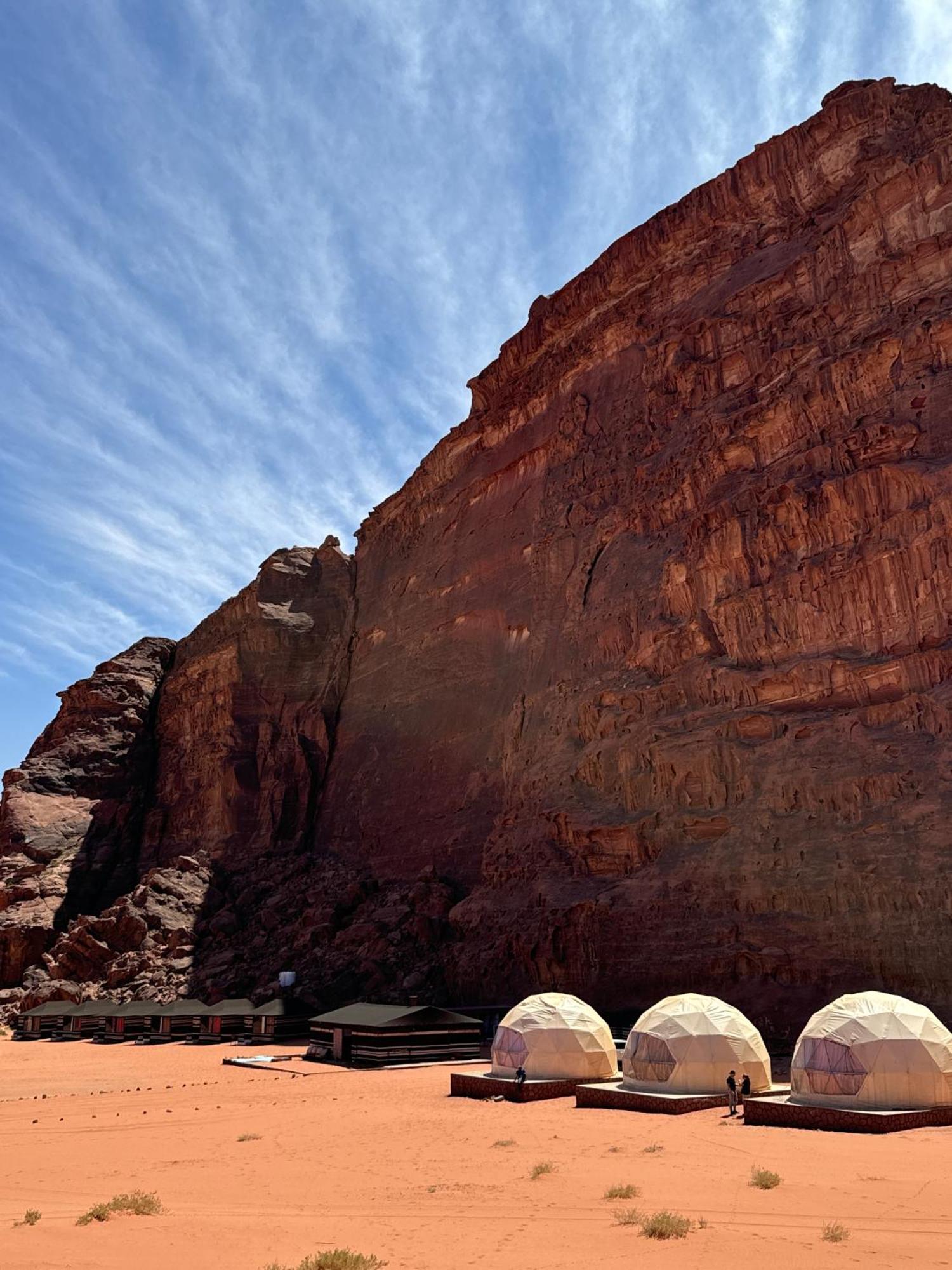 Wadi Rum Bubble Camp & Tour Екстериор снимка