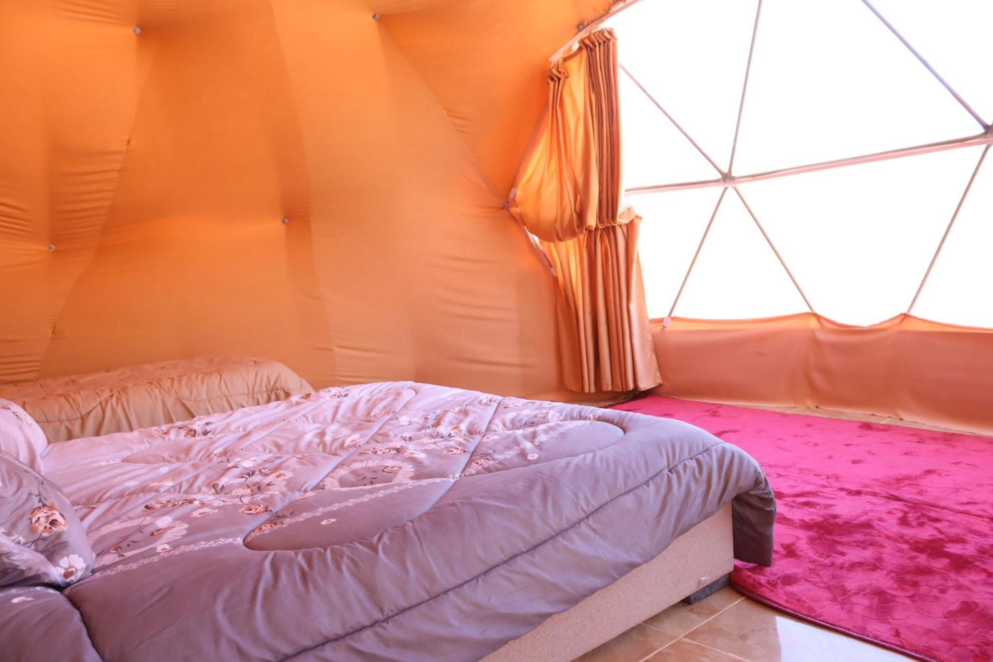 Wadi Rum Bubble Camp & Tour Екстериор снимка