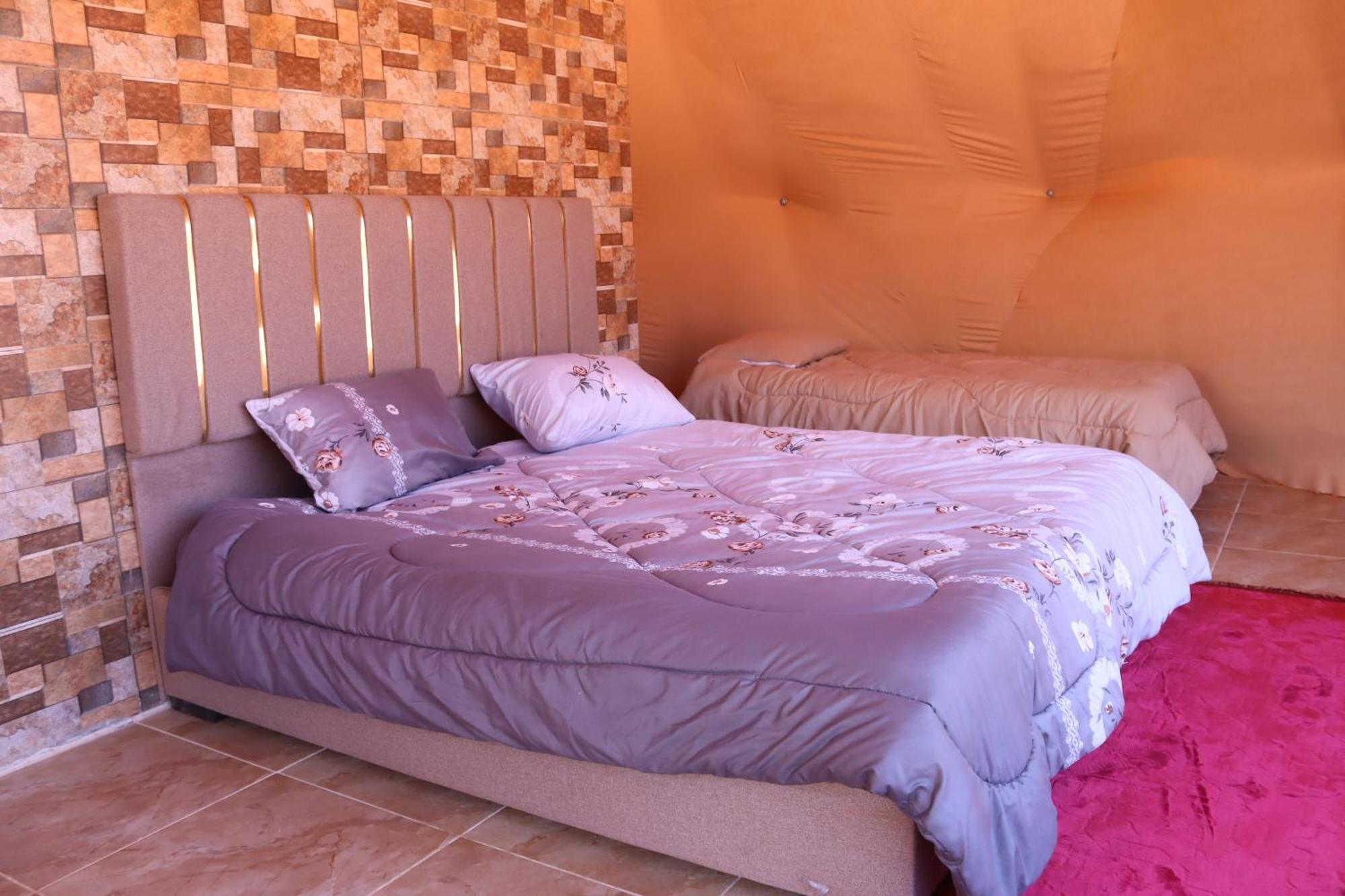 Wadi Rum Bubble Camp & Tour Екстериор снимка