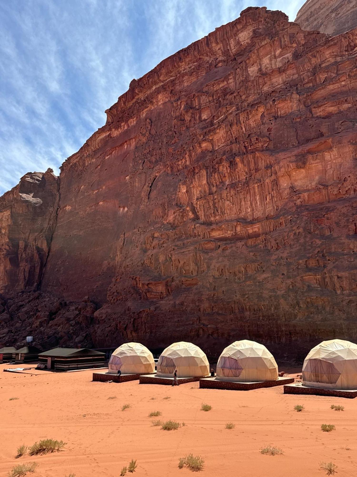 Wadi Rum Bubble Camp & Tour Екстериор снимка